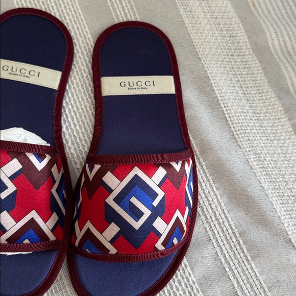 Gucci Burgundy and Navy Geometric Slides - Picture 2 of 3